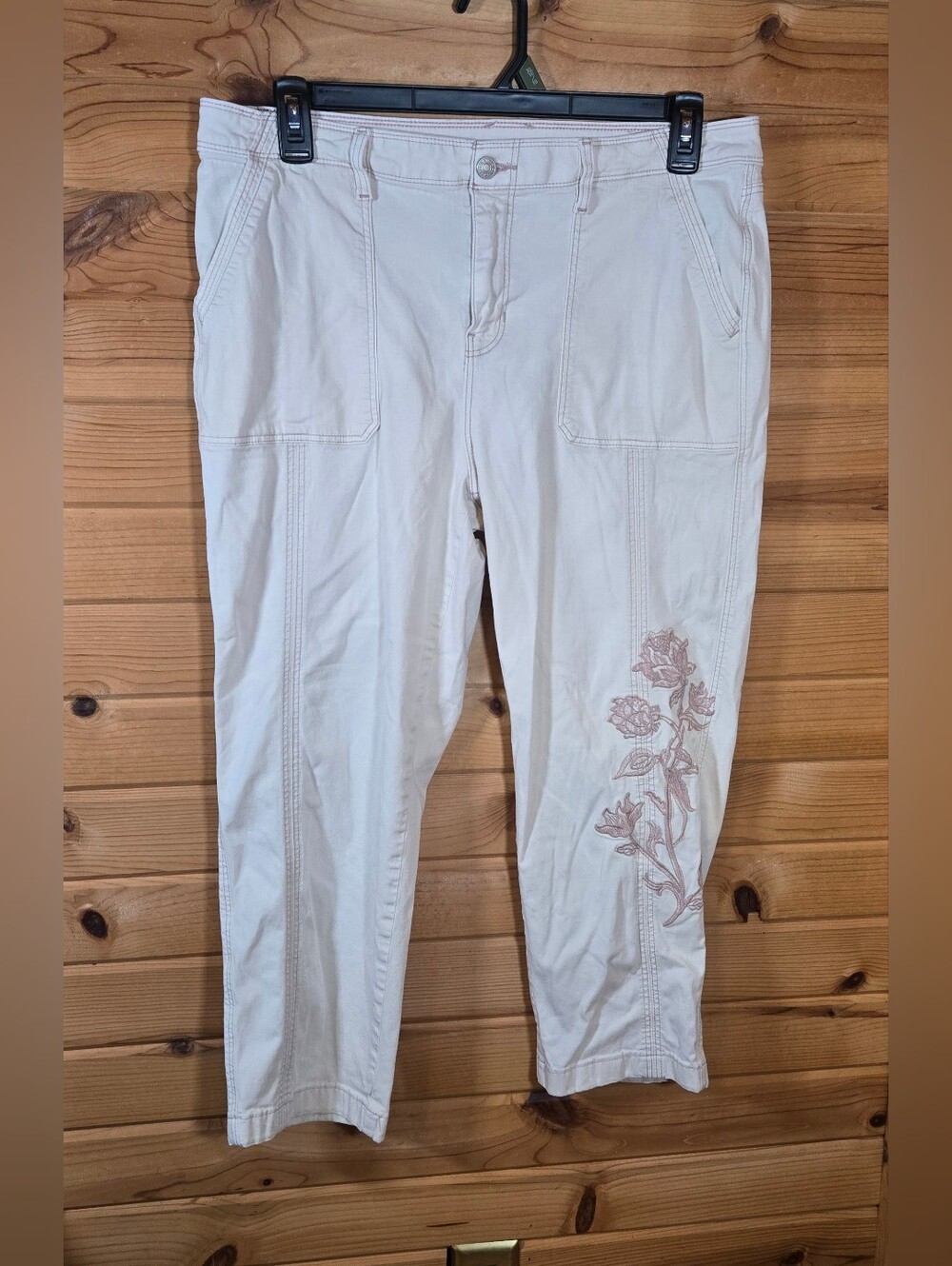 Chico's Cropped Utility Pants Embroidered Floral Women's 12 Beige Pink Pockets